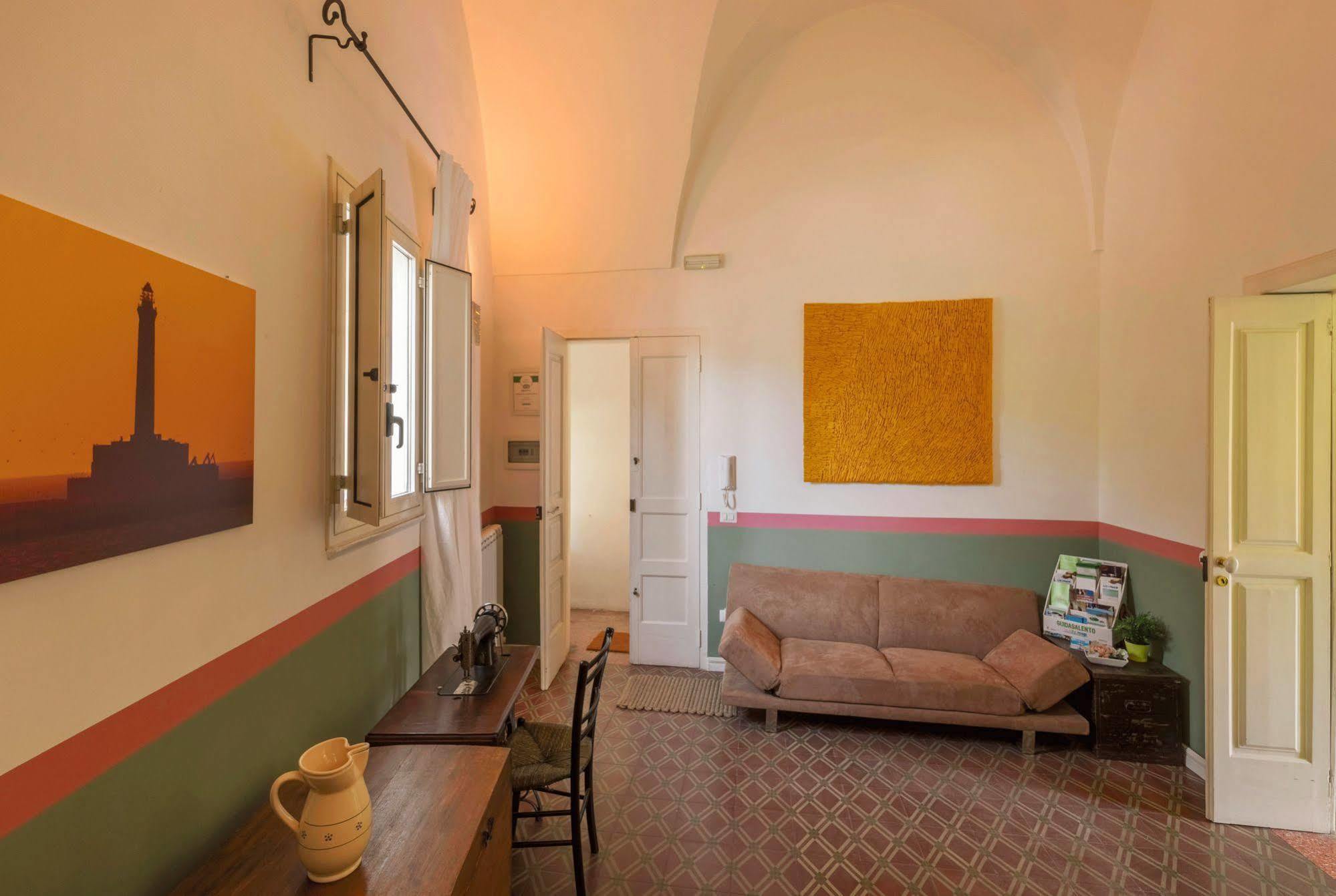 La Naca Della Taranta B&B Галатина Екстериор снимка