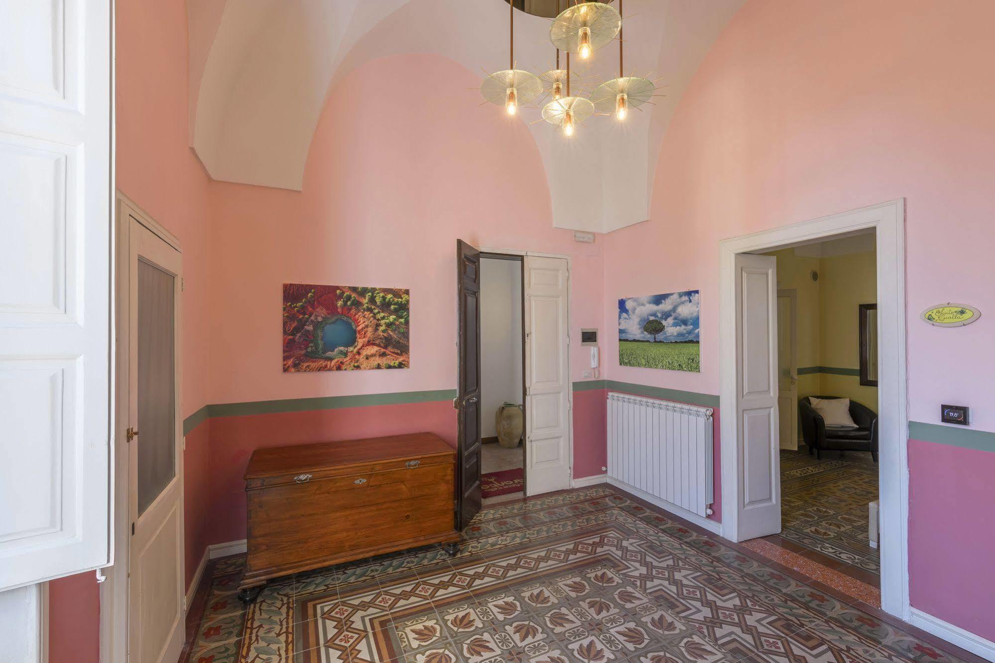 La Naca Della Taranta B&B Галатина Екстериор снимка